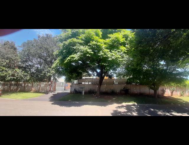 4 BEDROOM FREESTANDING FOR SALE IN BIRCHLEIGH